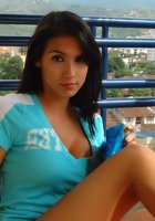 Голая брюнетка в гамаке 4 фотография