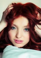 У рыжей сучки бритая пизда 7 фотография