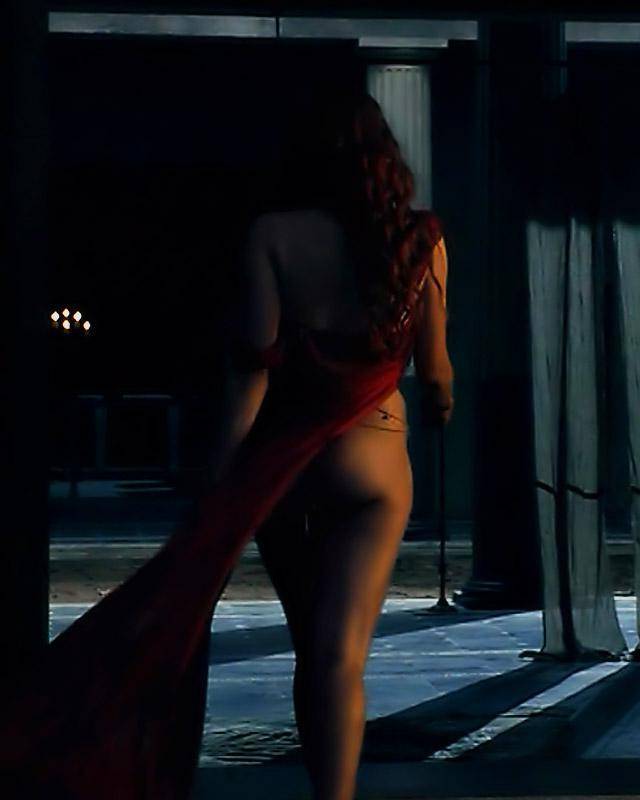 Красивые натуральные сиськи в историческом фильме 7 фотография