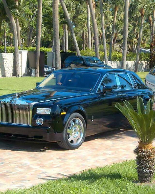 Парни устроили секс-вечеринку 1 фотография