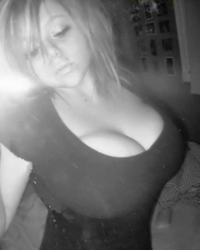 Любительские фото подружек с большими формами 5 фотография