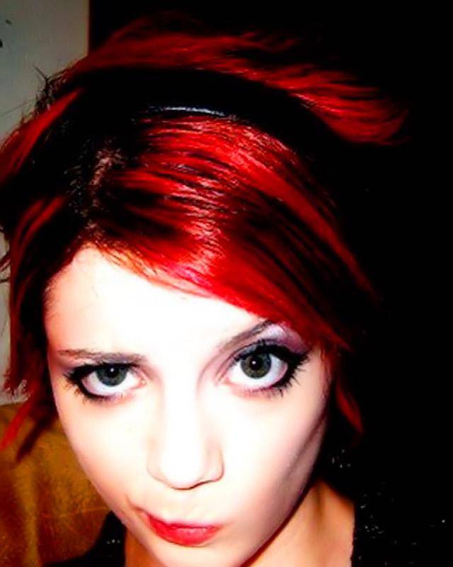 Домашние фотографии голых девушек-эмо 1 фотография