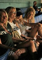 Групповушка поместилась на диване 9 фотография Групповушка поместилась на диване 9 фотография