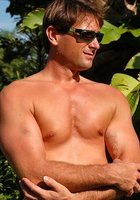 В конюшне поимел двух наездниц 5 фотография В конюшне поимел двух наездниц 5 фотография