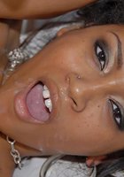 Поимел телку возле стойки 26 фотография Поимел телку возле стойки 26 фотография