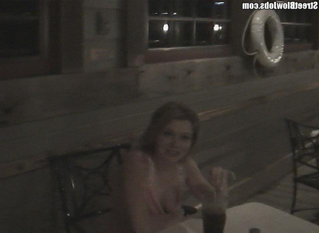 Губы работают над членом 1 фотография