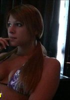 Стриптизерша не стесняется прелестей 2 фотография