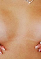 Дает любовнику полизать киску 8 фотография