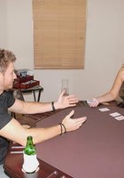 Проиграла пизду в карты 2 фотография Проиграла пизду в карты 2 фотография