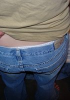 Молодуха в трусиках сосет черный член 3 фотография