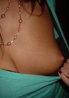 Выпившая сучка шалит на вечеринке 13 фотография Выпившая сучка шалит на вечеринке 13 фотография