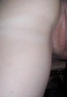 Пьяная давалка дрочит член в гостях у избранника 11 фотография