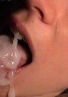 Телки сосут ради камшота на лицо или сиськи 32 фото