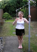 Стремная баба желает потрахаться на даче 18 фотография