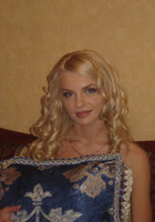 Красивая блондинка утроилась работать в модельное агентство 1 фотография