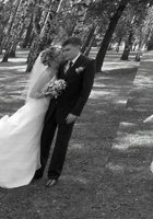 Невеста отсасывает писюн в лесу 1 фотография