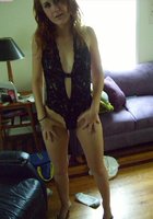 Балолвница на постели получает куни от своей подруги 5 фотография Балолвница на постели получает куни от своей подруги 5 фотография