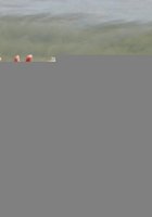 Загорелая блондинка показывает сисечки на водном мотоцикле 18 фотография