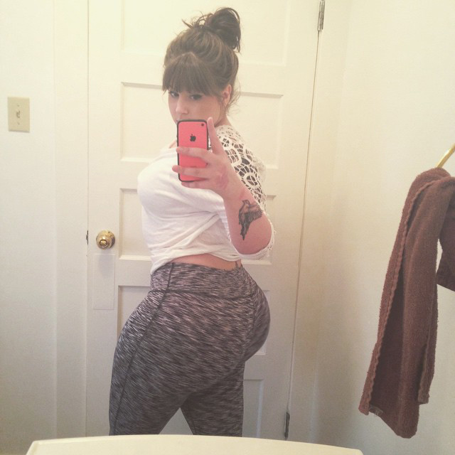 Набор красивых попок из инстаграма 19 фотография