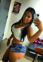 Американская чувиха показывает задницу перед зеркалом 23 фото