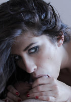 Шатенка с аппетитными буферами в разных позах занимается сексом с любовником 12 фото